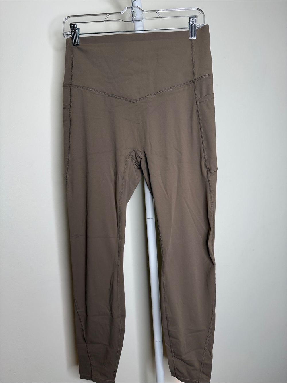 HALARA Taupe High-Rise Leggings with Side Pockets